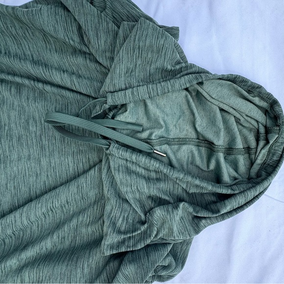 Long sleeve old navy shirt with pockets and a hood as well as thumb holes! - Picture 3 of 7